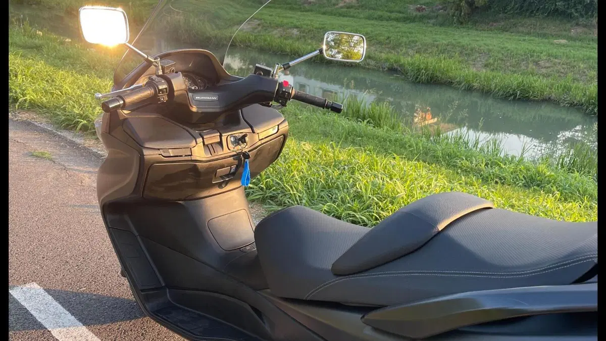 Suzuki Burgman AN 400 Lux ABS (2012 - 17)  (7)