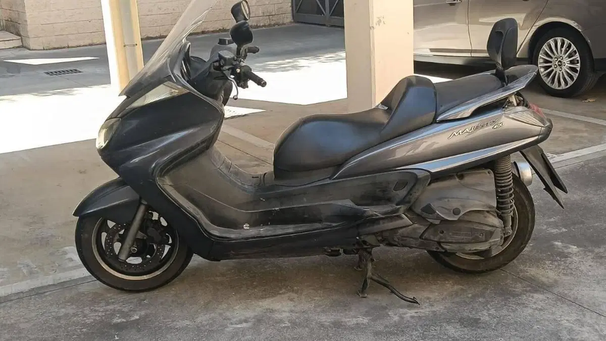 Yamaha Majesty 400 (2004 - 08)  (2)