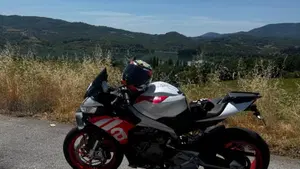 Aprilia Tuono 660 Factory (2022 - 24)  (2)