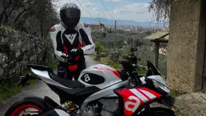 Aprilia Tuono 660 Factory (2022 - 24)  (3)