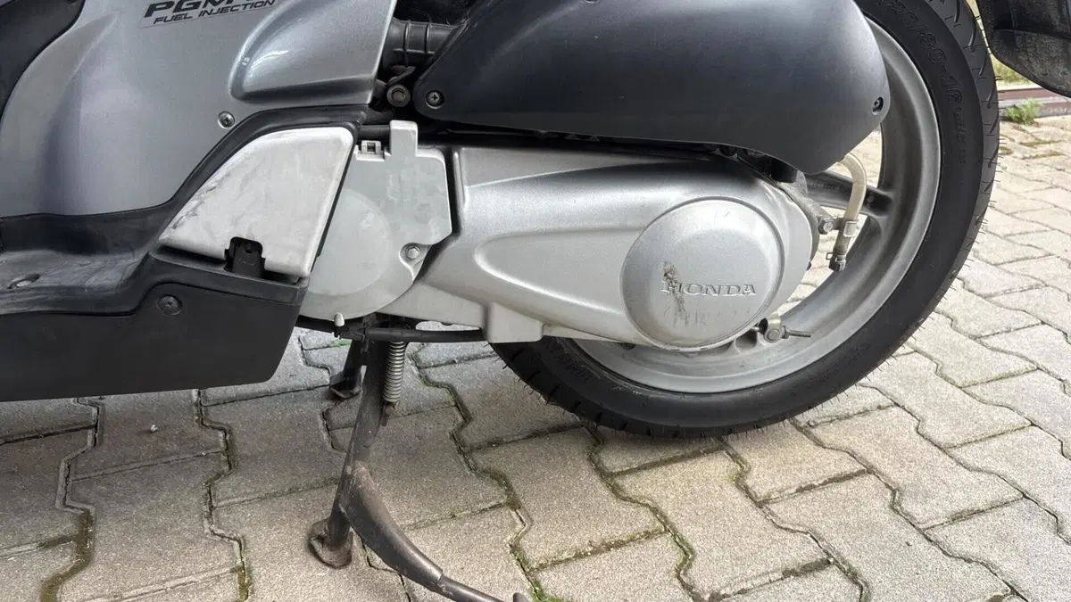 Honda SH 150i (2005 - 08)  (19)