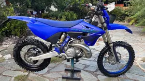 Yamaha WR 250 (2016)  (2)