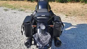 Moto Guzzi V7 Stone (2021 - 24)  (3)