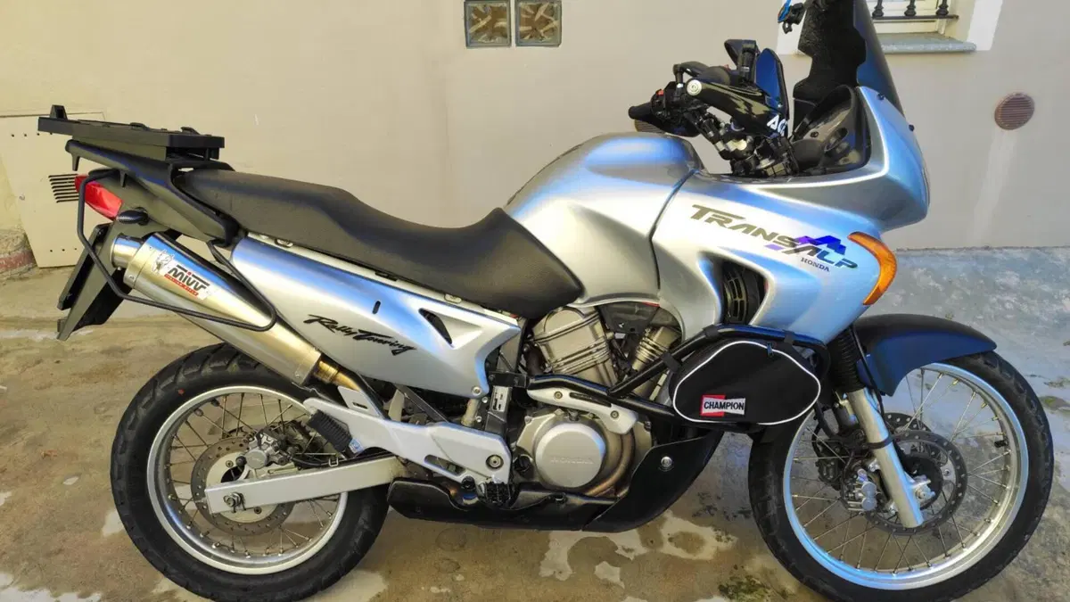 Honda Transalp XL 650V (2000 - 04)  (2)
