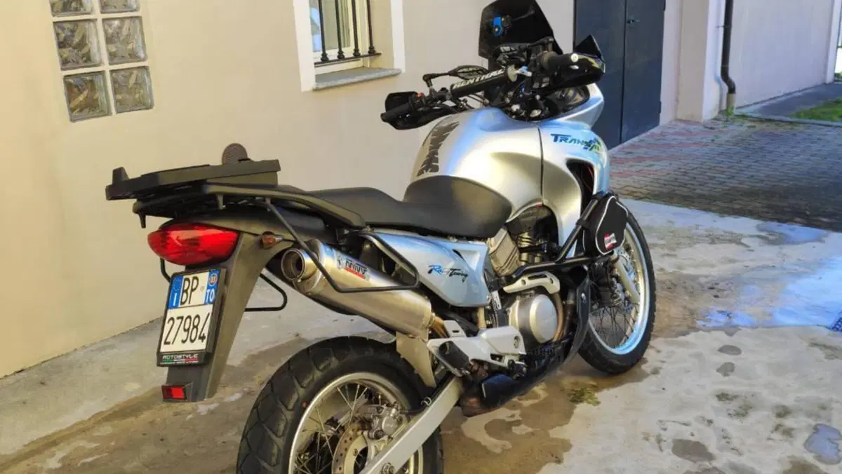 Honda Transalp XL 650V (2000 - 04)  (3)