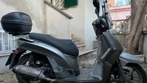 Kymco People 125 S (2005 - 06)  (2)