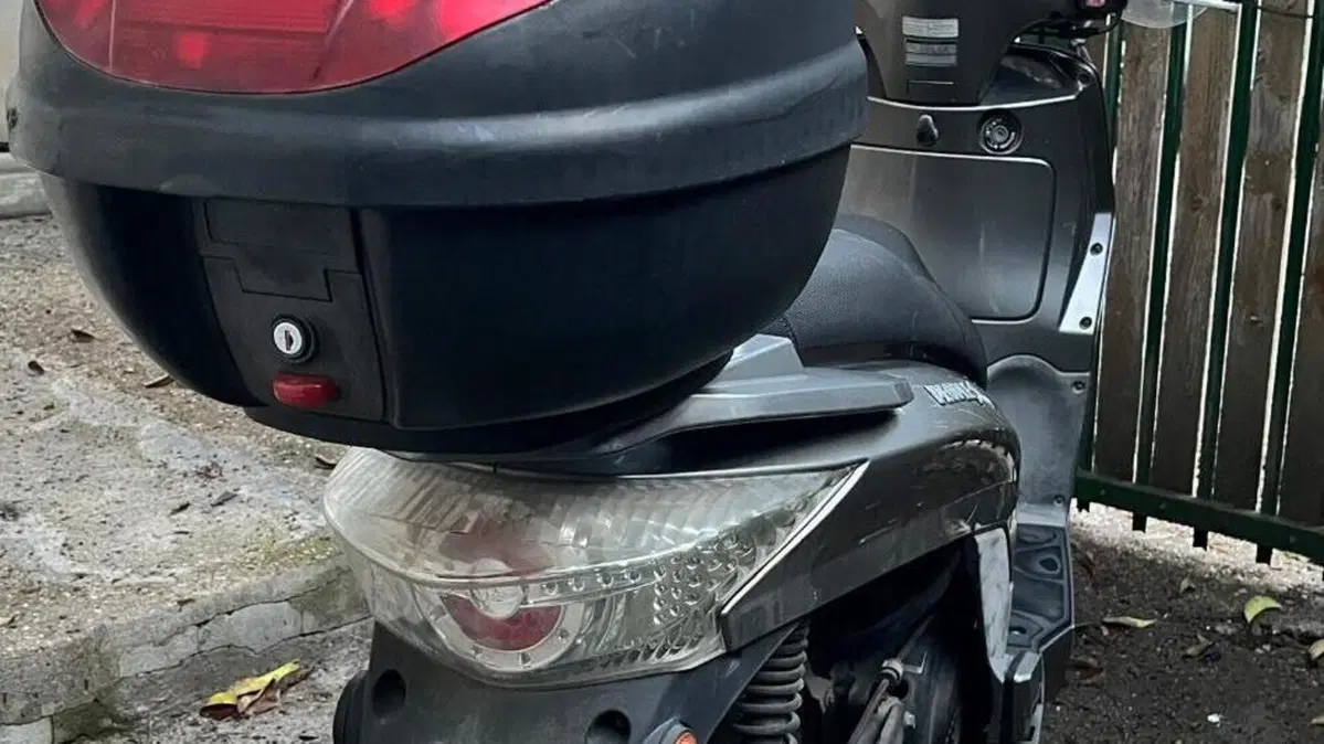 Kymco People 125 S (2005 - 06)  (4)