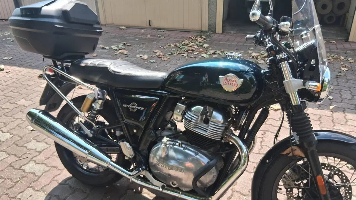 Royal Enfield Interceptor 650 (2021 - 26)  (4)