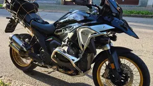 Bmw R 1300 GS Triple Black (2023 - 26)  (2)