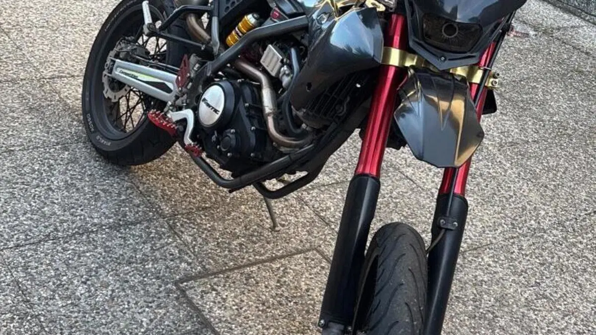 Fantic Motor XMF 125 Motard Competition 4t (2021 - 22)  (6)