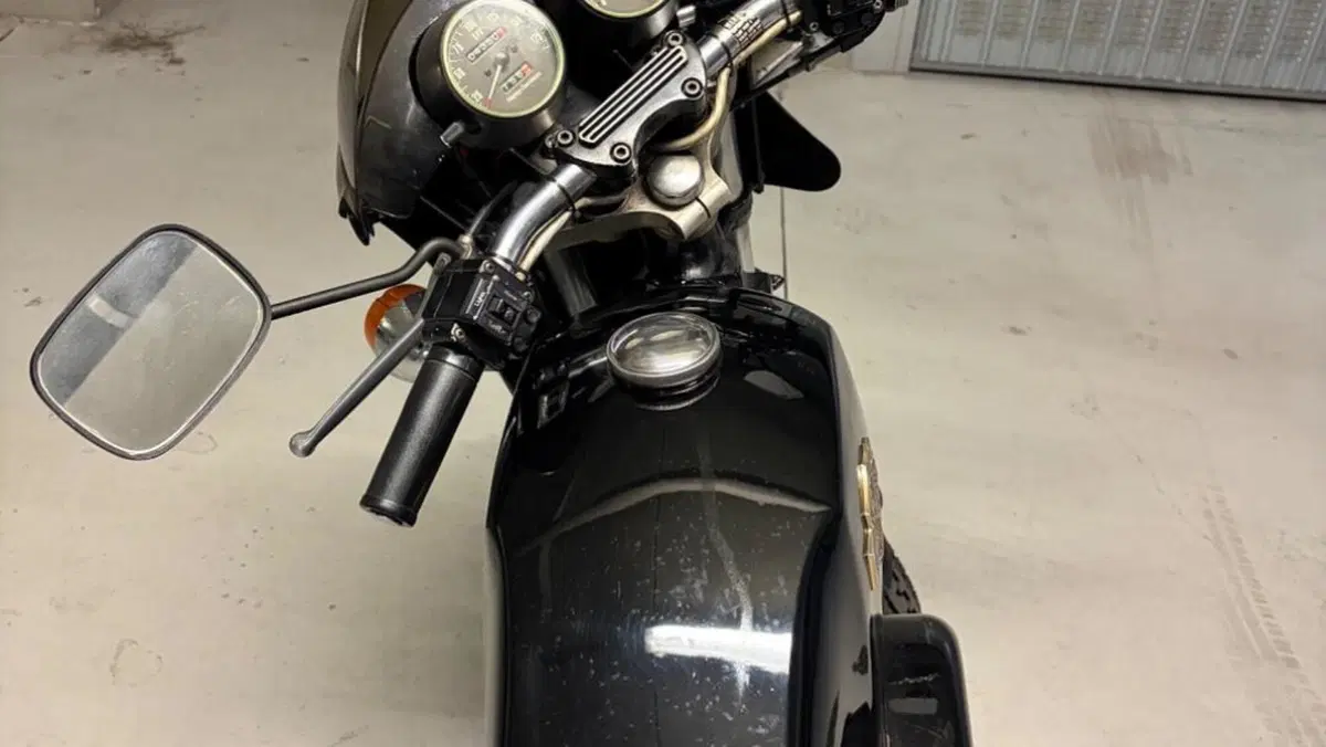 Harley-Davidson   (3)