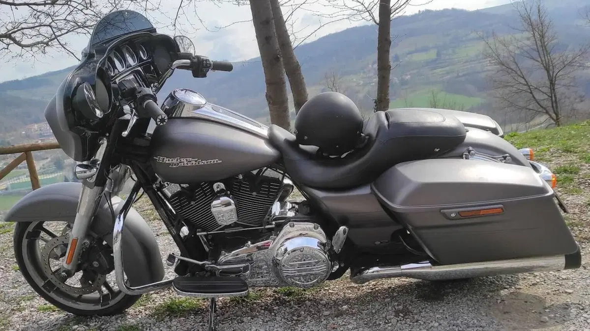Harley-Davidson 1690 Street Glide Special (2014 - 16) - FLHX 