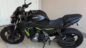 Kawasaki Z 650 (2017 - 19)  (2)