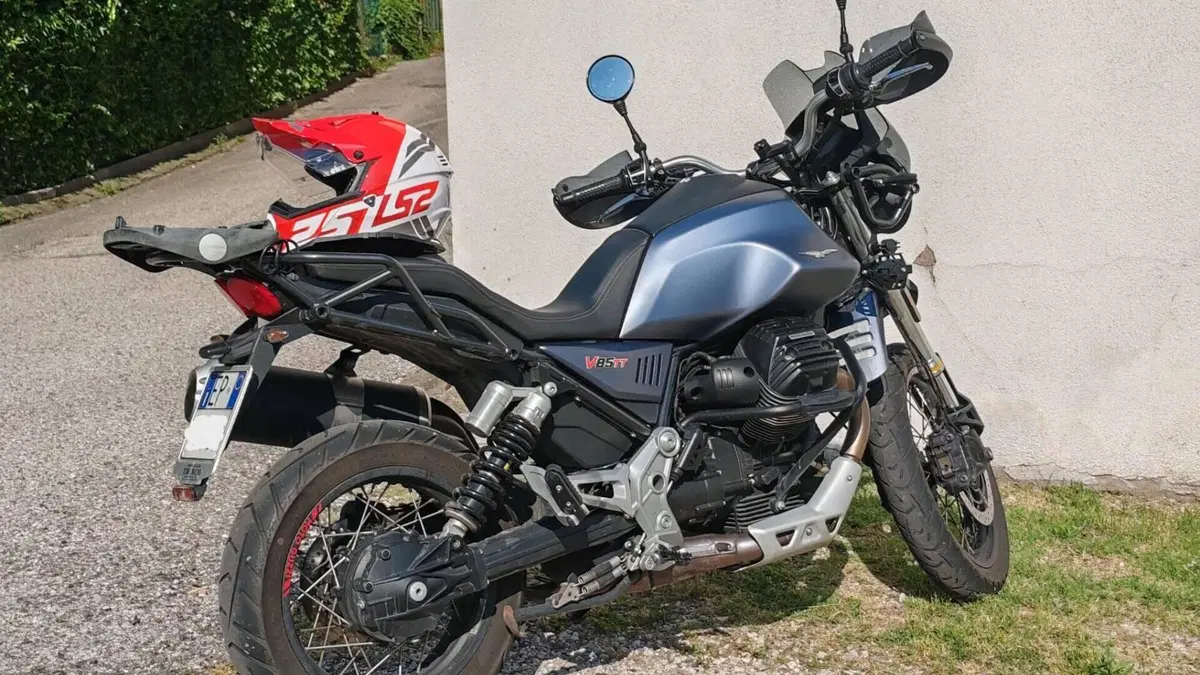 Moto Guzzi V85 TT (2019 - 20)  (8)