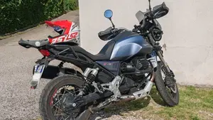 Moto Guzzi V85 TT (2019 - 20)  (8)