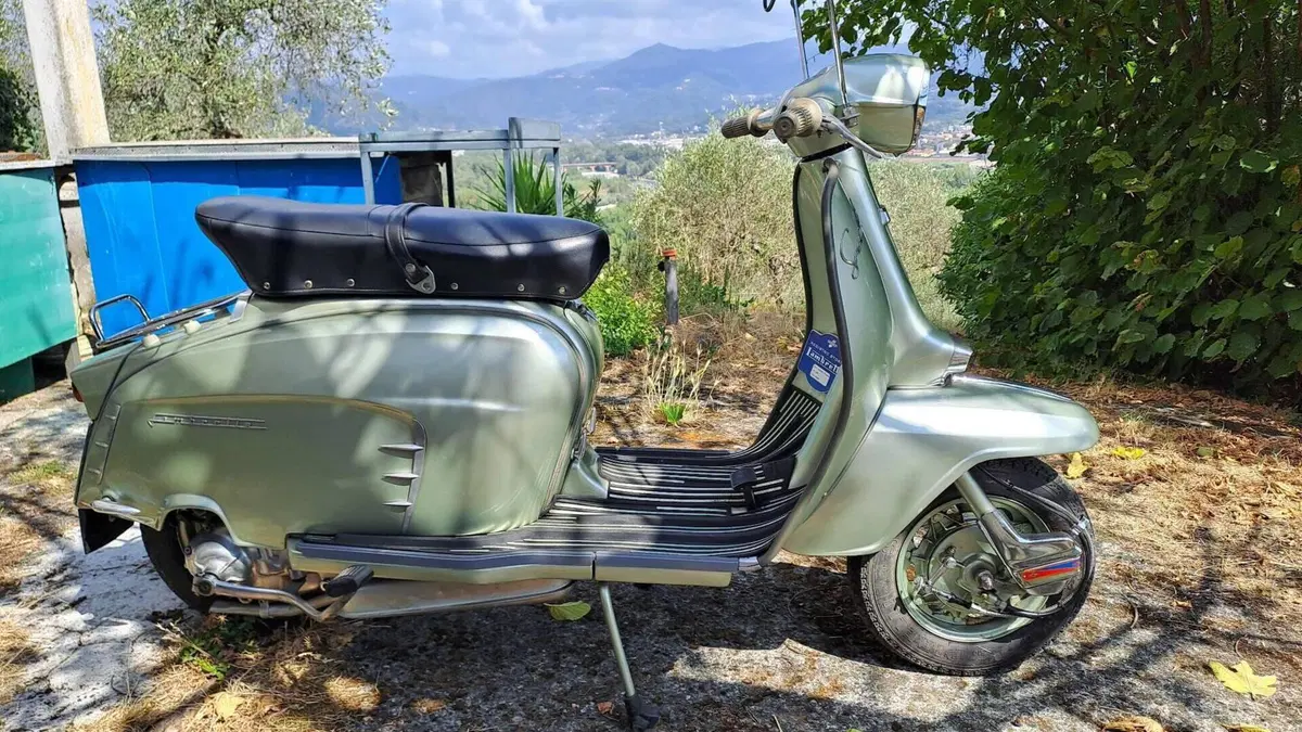 Lambretta   (2)