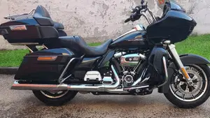 Harley-Davidson 114 Road Glide Ultra (2019) - FLTRXU  (8)