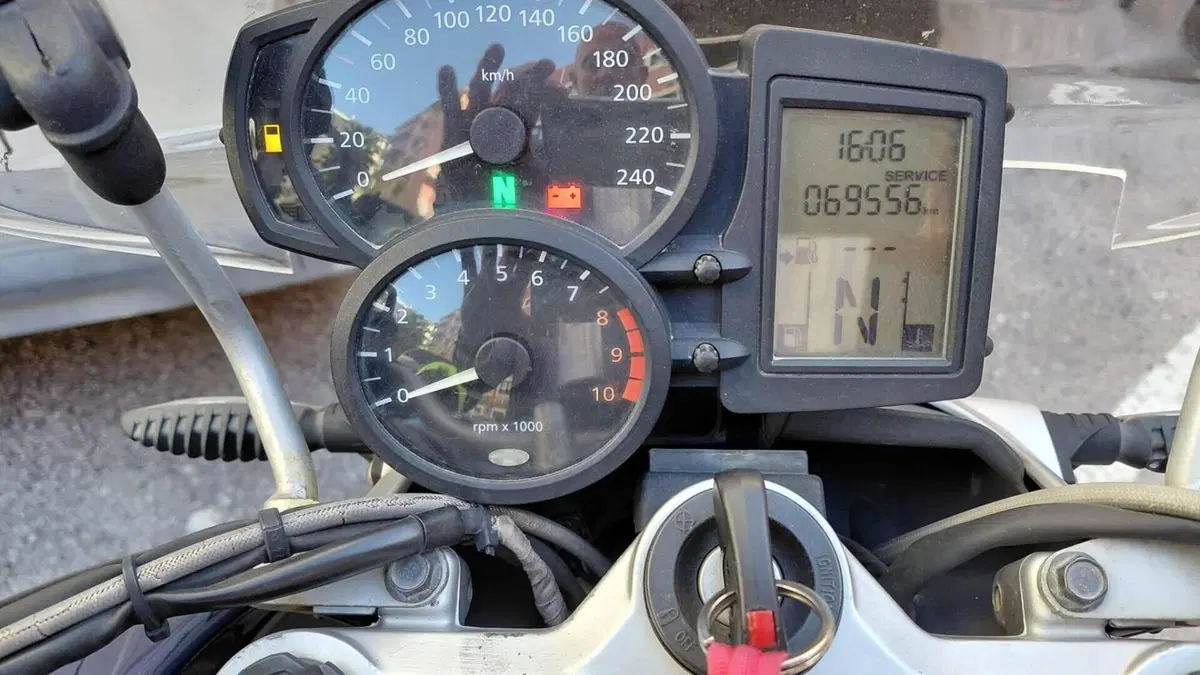 Bmw R 1200 R (2011 - 14)  (2)