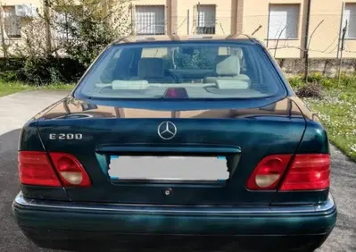 Mercedes-Benz E200 ELEGANCE  epoca