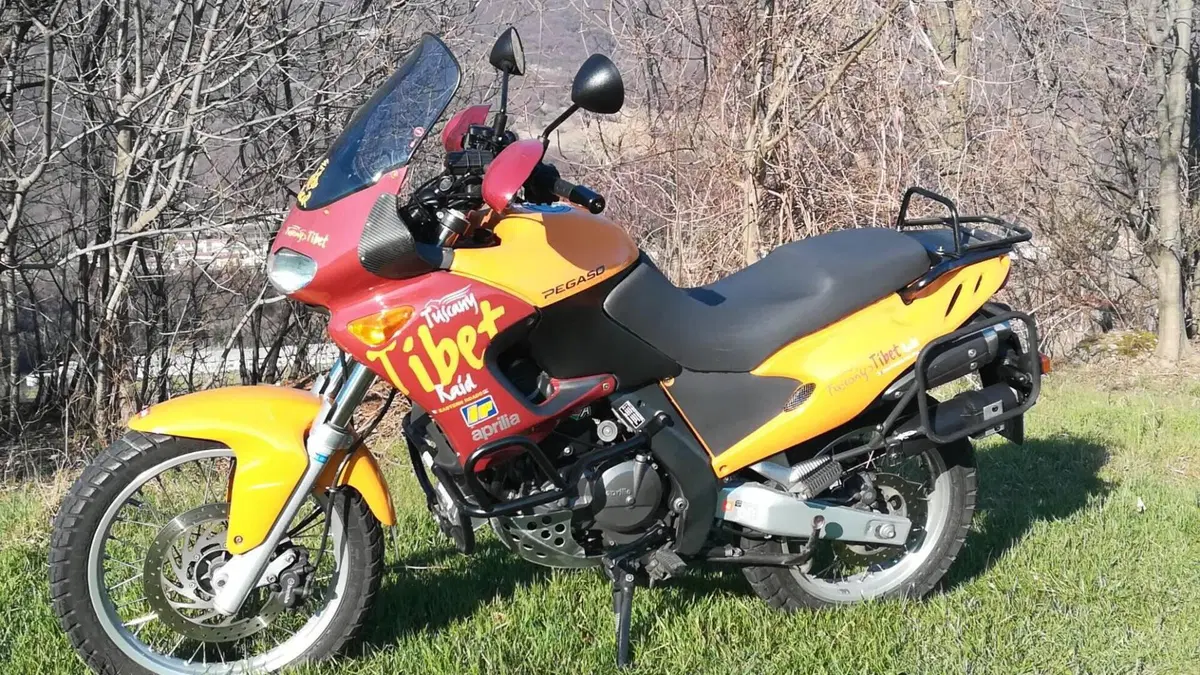 Aprilia Pegaso 650 Tuscany Tibet (2003 - 04)  (2)