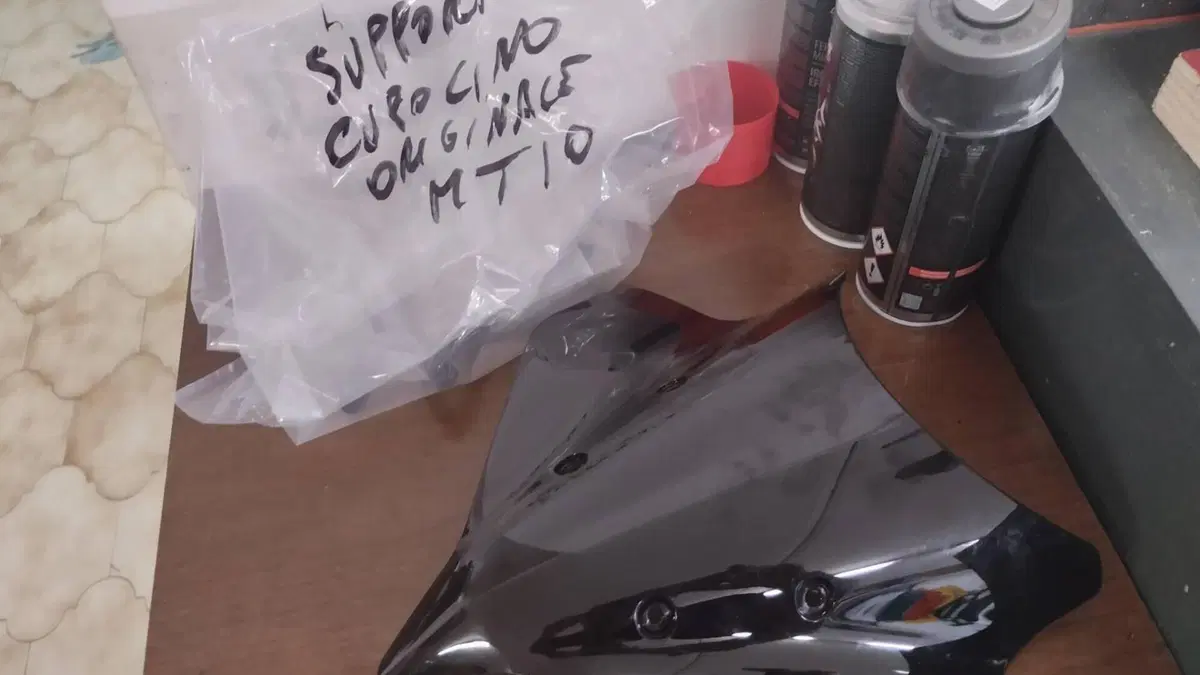 Yamaha MT-10 SP (2022 - 25)  (2)