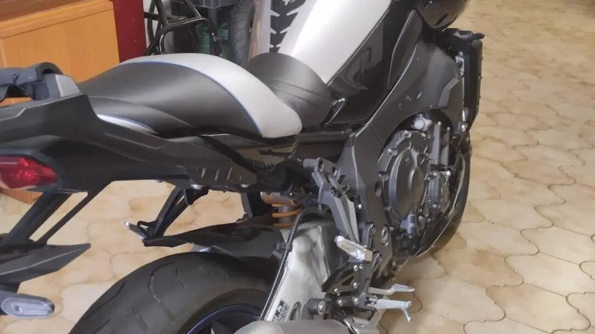 Yamaha MT-10 SP (2022 - 25)  (5)