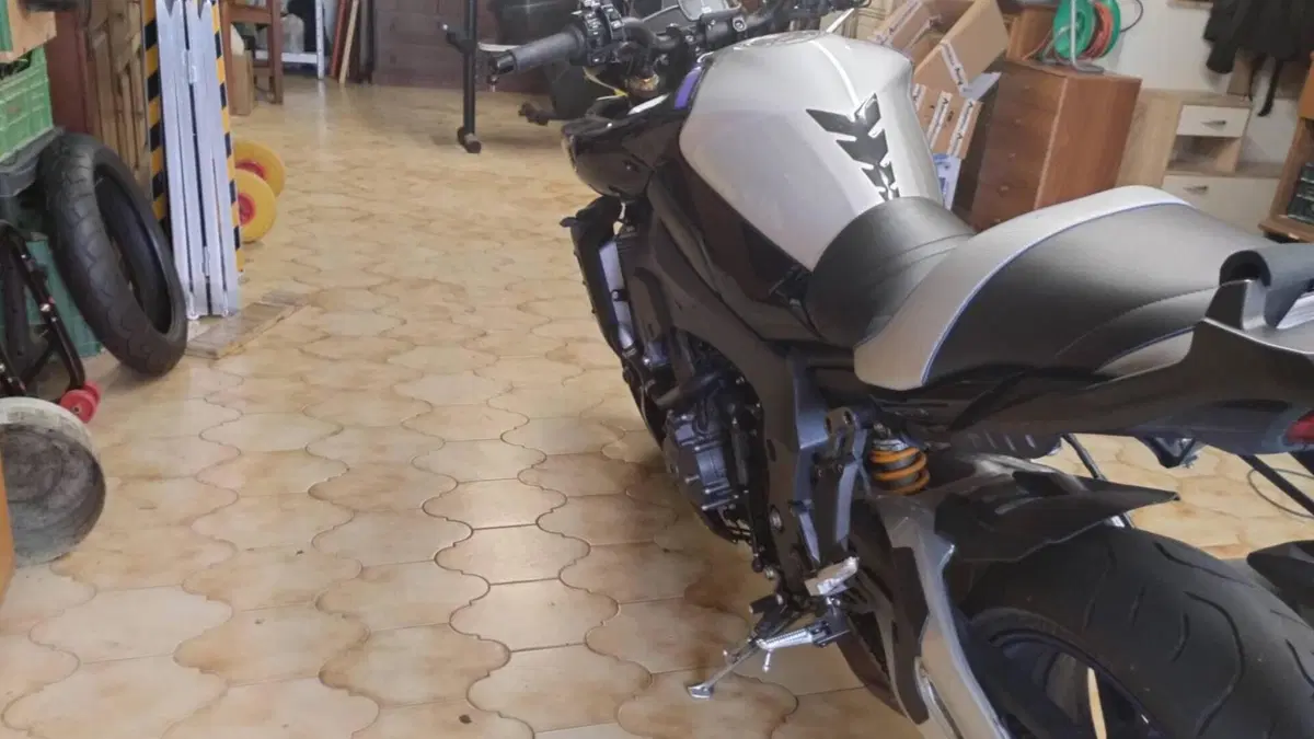 Yamaha MT-10 SP (2022 - 25)  (6)