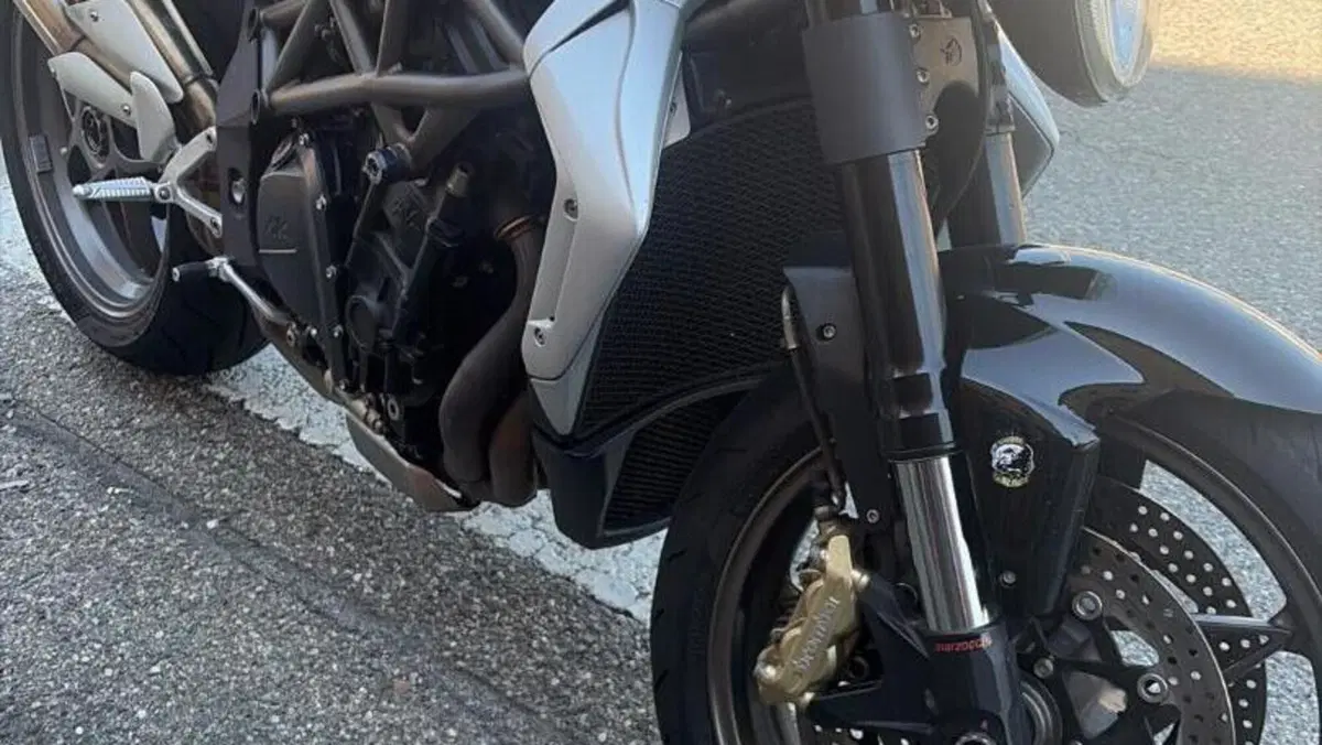 MV Agusta Brutale 990 R (2009 - 12) 