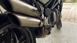 MV Agusta Brutale 990 R (2009 - 12)  (8)