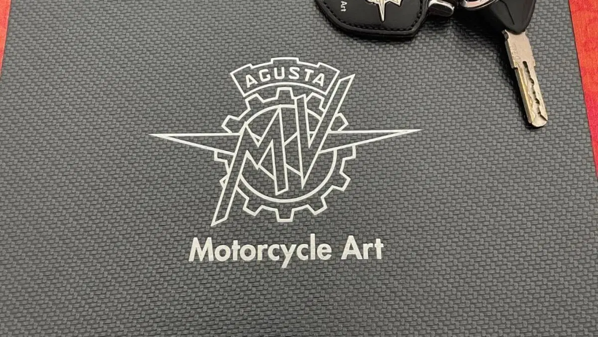MV Agusta Brutale 990 R (2009 - 12)  (10)