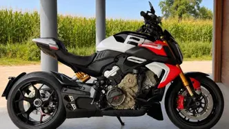 Ducati Diavel V4 RS 100 (2026) usata