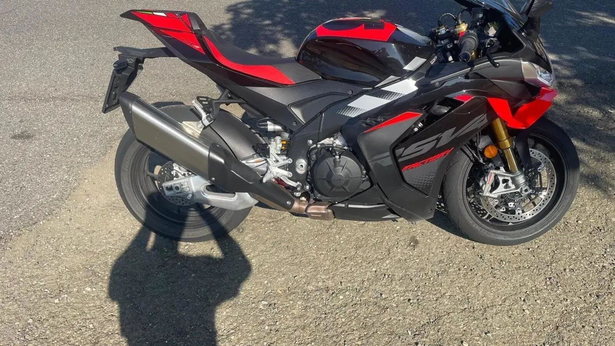 Aprilia RSV4 1100 (2025 - 26)  (9)
