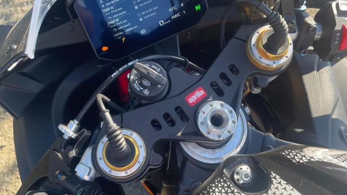 Aprilia RSV4 1100 (2025 - 26)  (10)