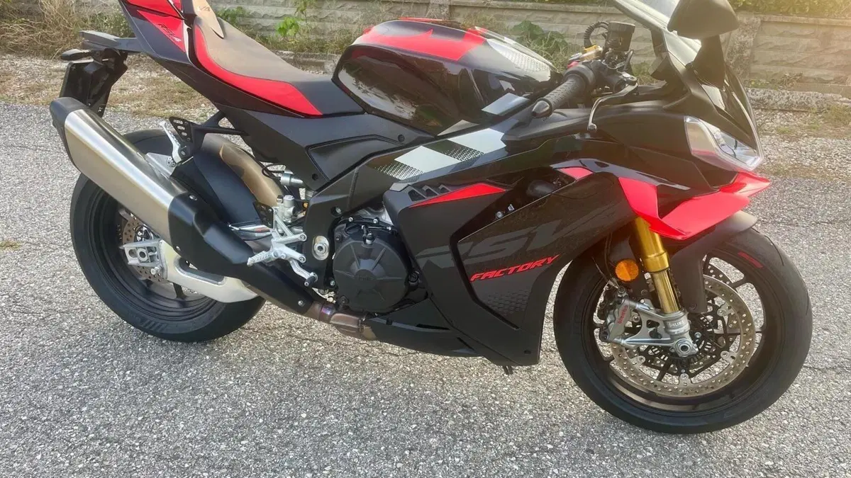 Aprilia RSV4 1100 (2025 - 26)  (11)