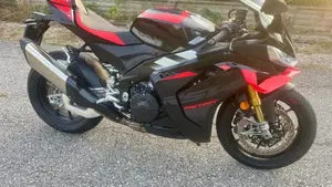 Aprilia RSV4 1100 (2025 - 26)  (11)