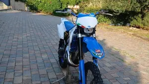 Tm Moto EN 125 (2015)  (2)