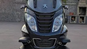 Peugeot Metropolis 400 RS (2017 - 20)  (2)
