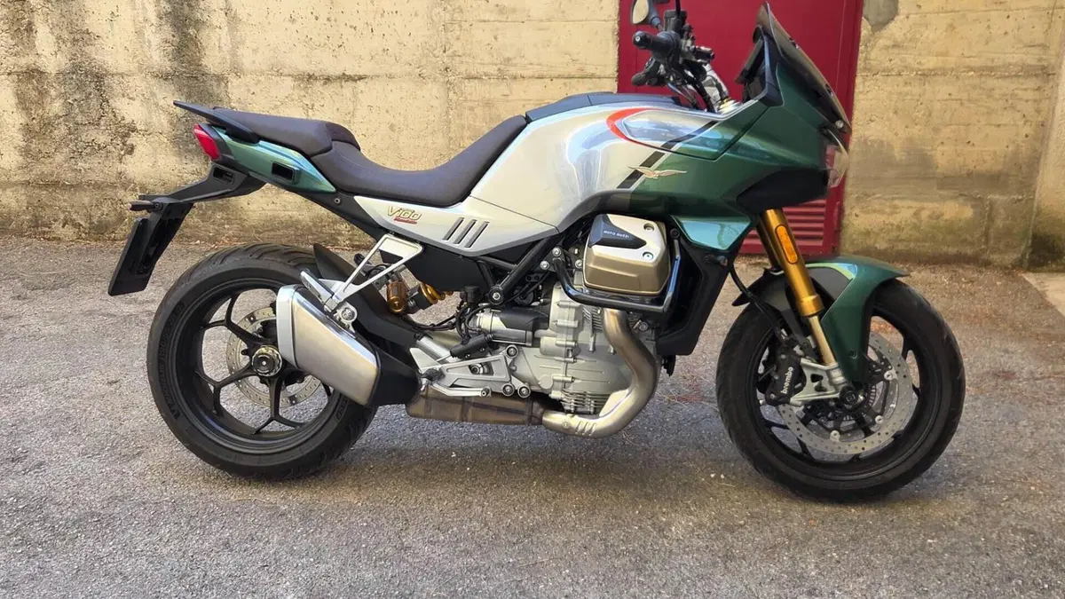 Moto Guzzi V100 Mandello S (2025 - 26) 