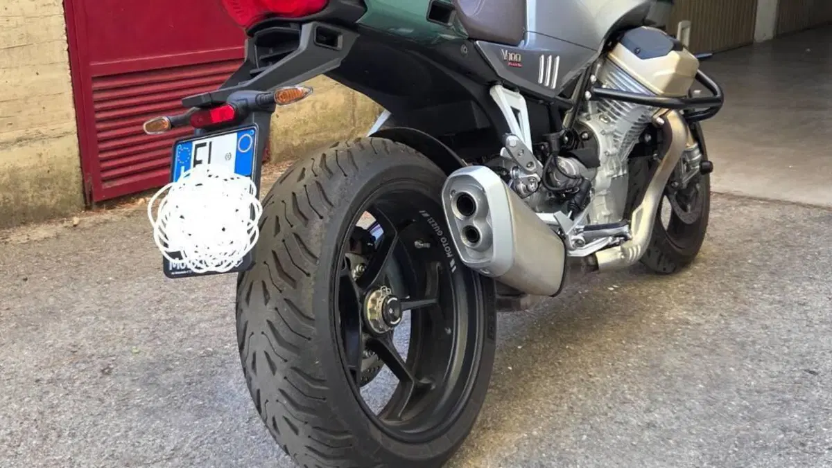 Moto Guzzi V100 Mandello S (2025 - 26)  (2)