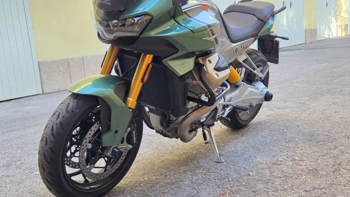 Moto Guzzi V100 Mandello S (2025 - 26)  (5)