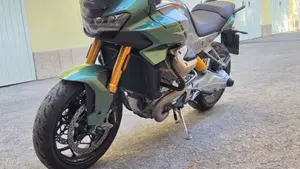 Moto Guzzi V100 Mandello S (2025 - 26)  (5)