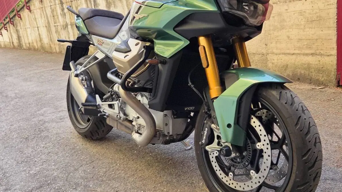 Moto Guzzi V100 Mandello S (2025 - 26)  (6)