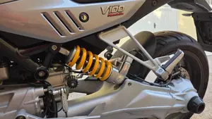 Moto Guzzi V100 Mandello S (2025 - 26)  (8)