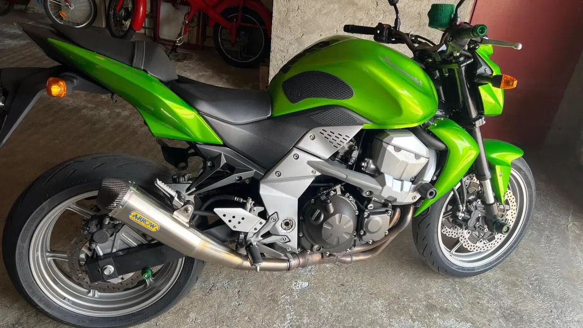 Kawasaki Z 750 (2007 - 14)  (14)