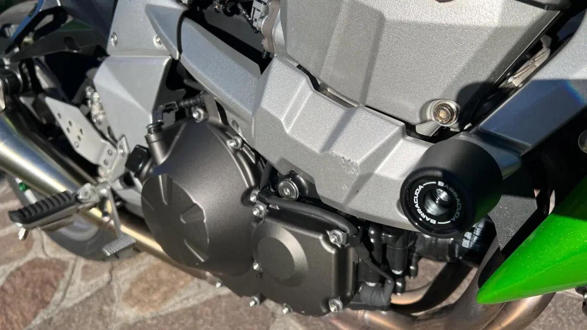 Kawasaki Z 750 (2007 - 14)  (19)