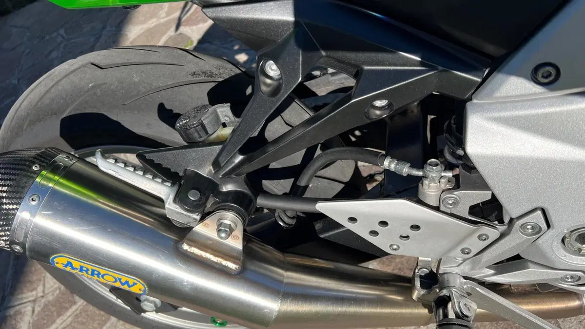 Kawasaki Z 750 (2007 - 14)  (6)
