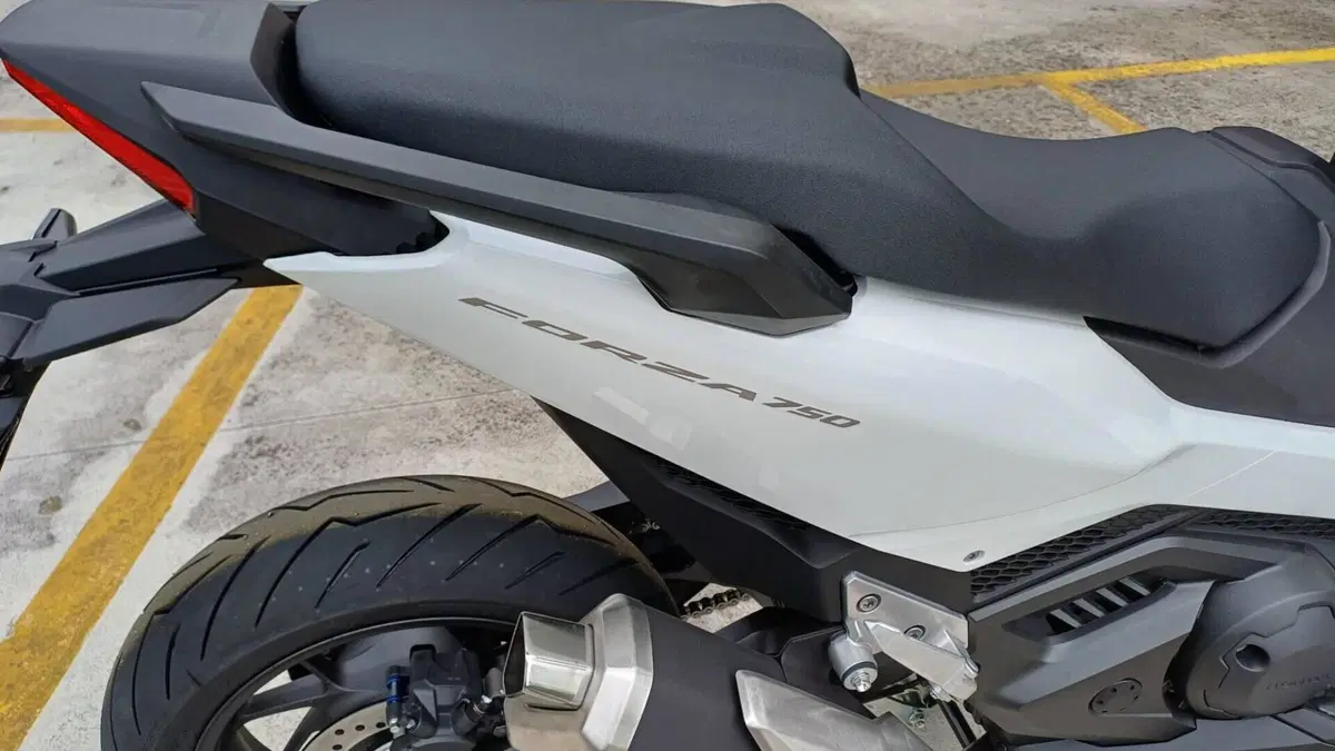 Honda Forza 750 (2025 - 26)  (10)