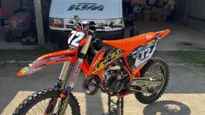 KTM 125 SX (2021)  (2)