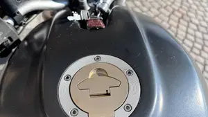 Ducati Monster S2 R Dark (2004 - 06)  (5)