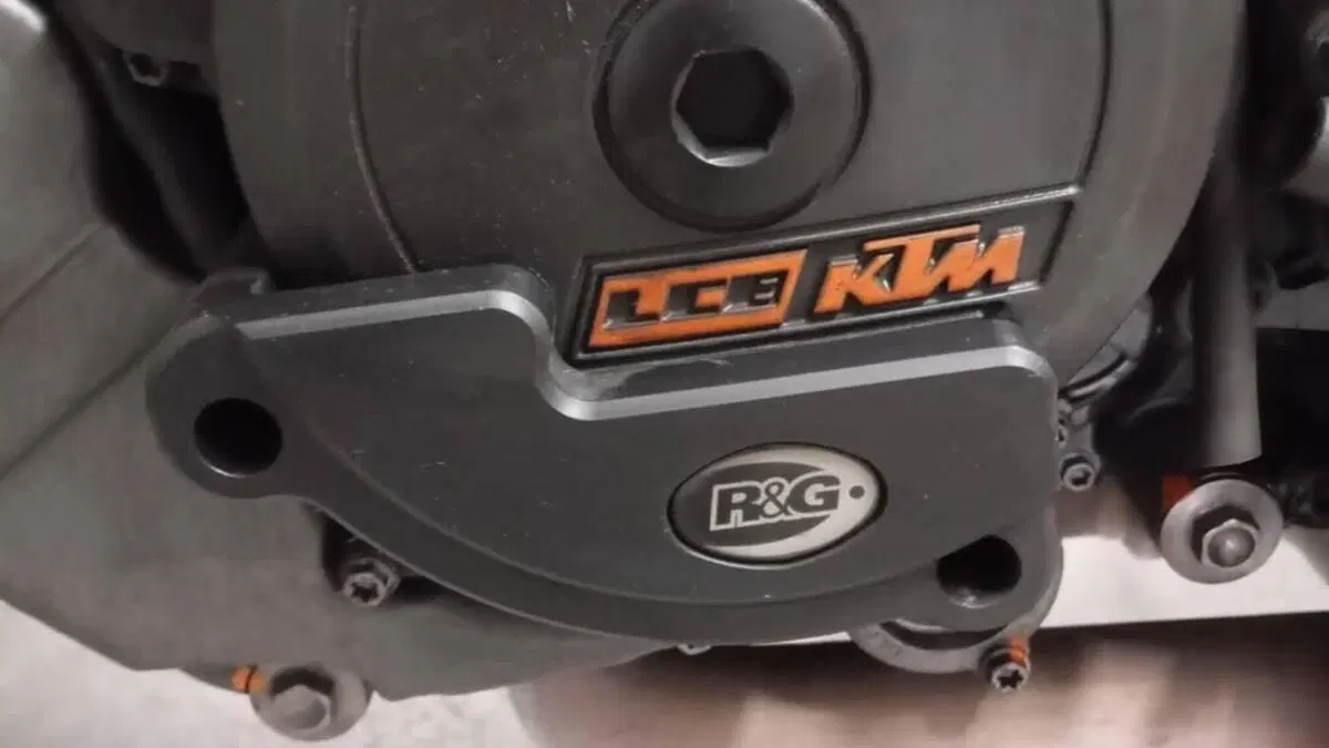 KTM 1290 Super Duke R ABS (2014 - 16)  (5)